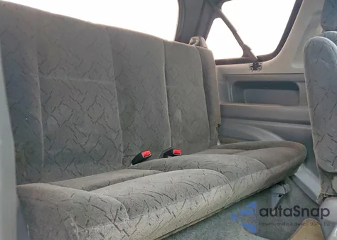 2002 Chevrolet Tracker Zr2 z USA, uszkodzony, nr VIN 2CNBJ78C626909802